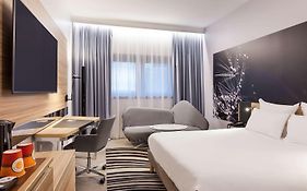 Hotel Novotel Centre Gare  4*